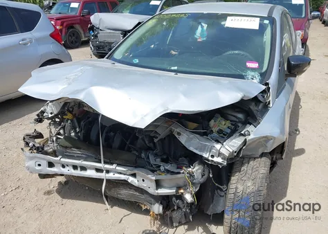 2014 Ford Focus Se z USA, uszkodzony, nr VIN 1FADP3K2XEL194089